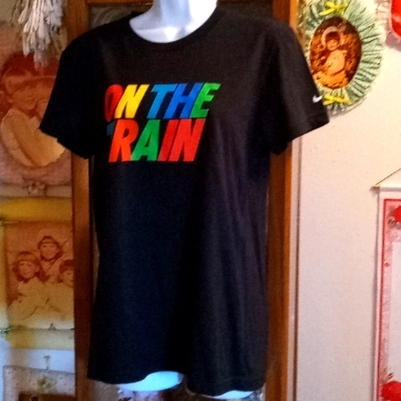 Like New,NIKE, Lady's, LaMarcus Aldridge, "L-Train" T-Shirt 🏀❤️💚💙💛🧡 - Picture 1 of 5